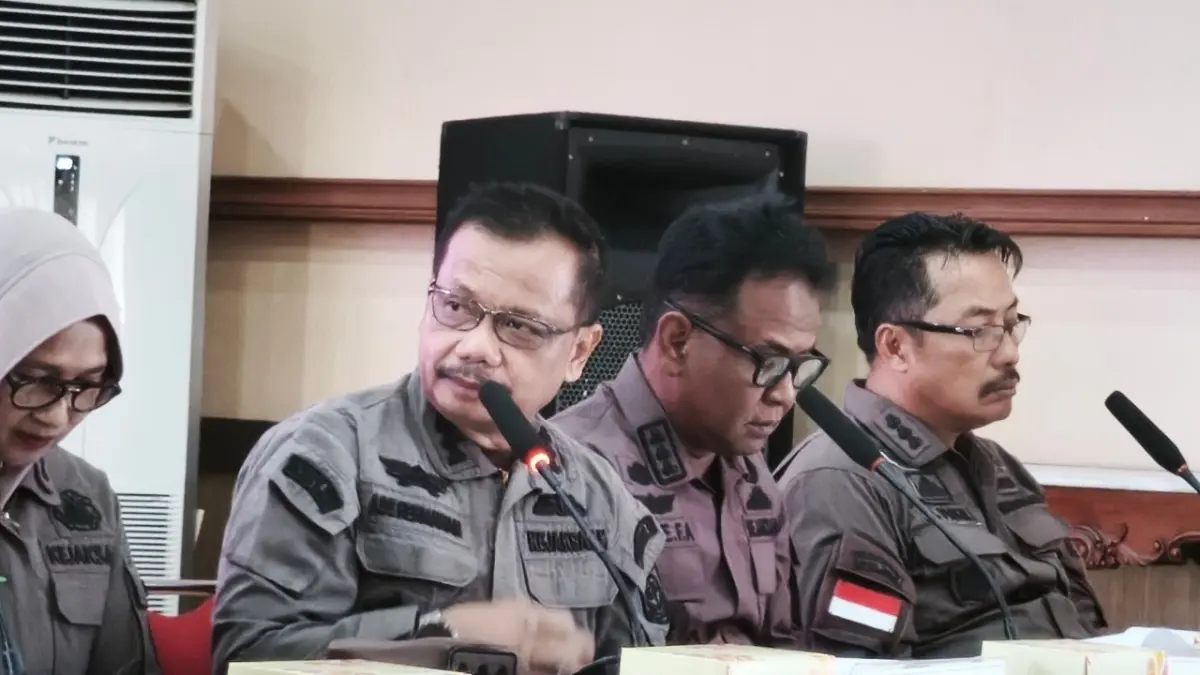 Asisten Tindak Pidana Khusus (Aspidsus) Kejati Jateng, Ade Hermawan memberikan keterangan dalam momentum Hari Lahir Kejaksaan Republik Indonesia ke-81, Rabu (2/9/2026). (IDA FADILAH/JAWA POS RADAR SEMARANG)