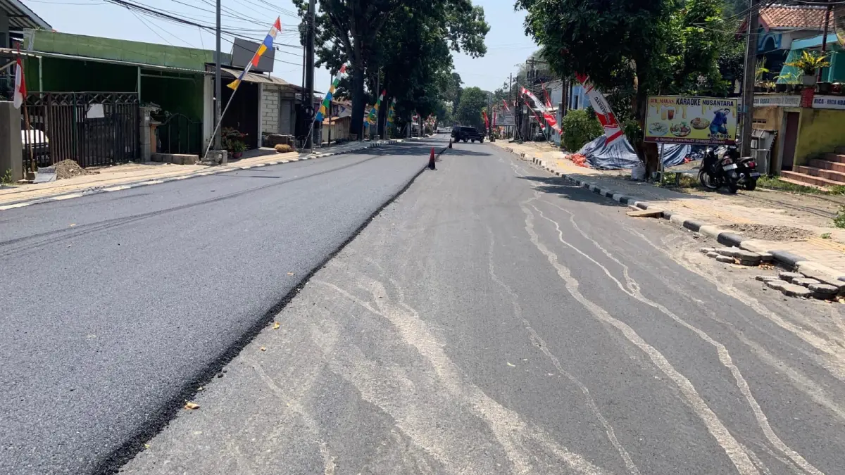 Kondisi perbaikan Jalan Gombel Lama hampir rampung.