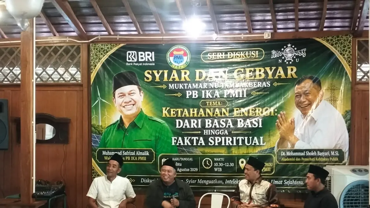 Suasana diskusi PB IKA PMII saat Muktamar NU ke-35 di Tambakberas Jombang.