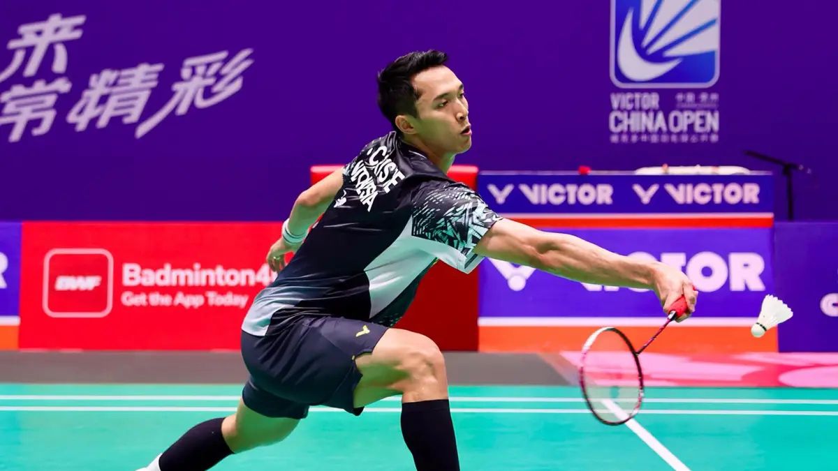 Jonatan Christie harus mengaku keunggulan wakil Hong Kong, Jason Gunawan di babak kedua (16 besar) China Masters 2026 dengan skor 16-21, 16-21.