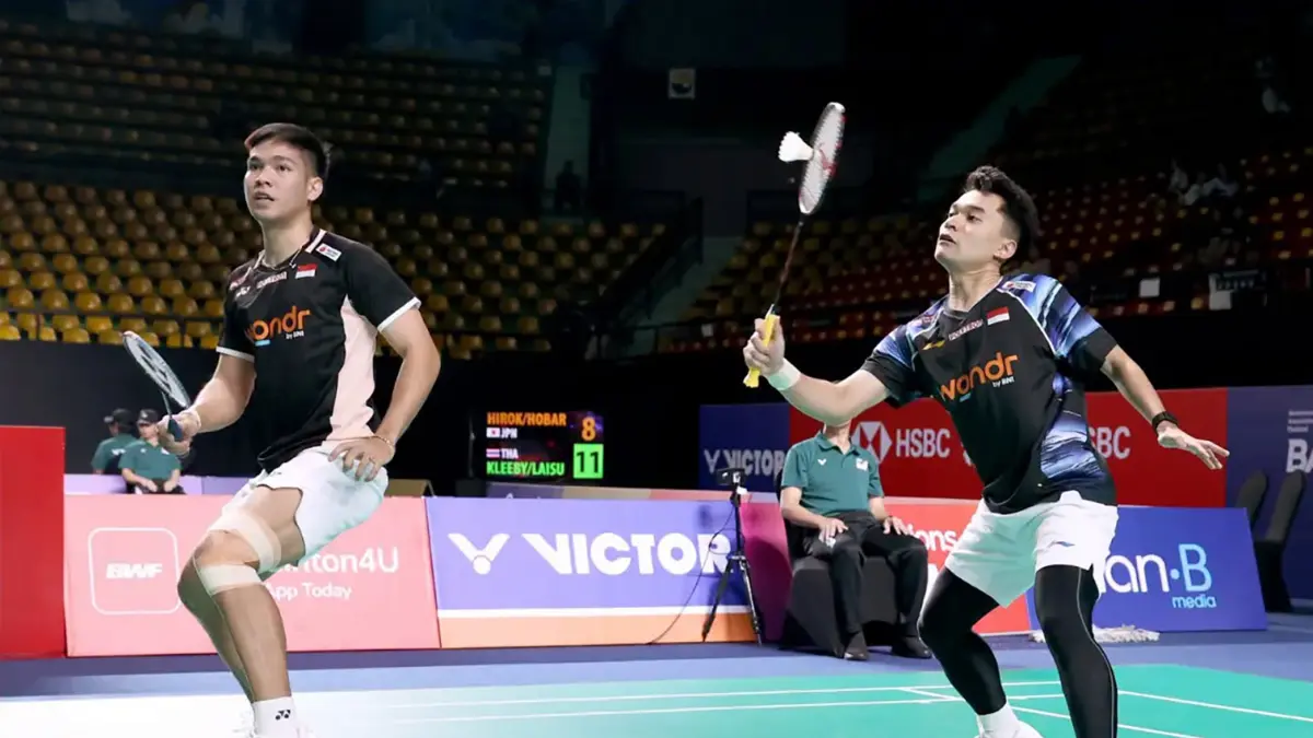 Leo Rolly Carnando/Daniel Marthin takluk dari pasangan Jepang, Takumi Nomura/Yuichi Shimogami lewat pertarungan tiga gim 21-14, 16-21, 19-21.
