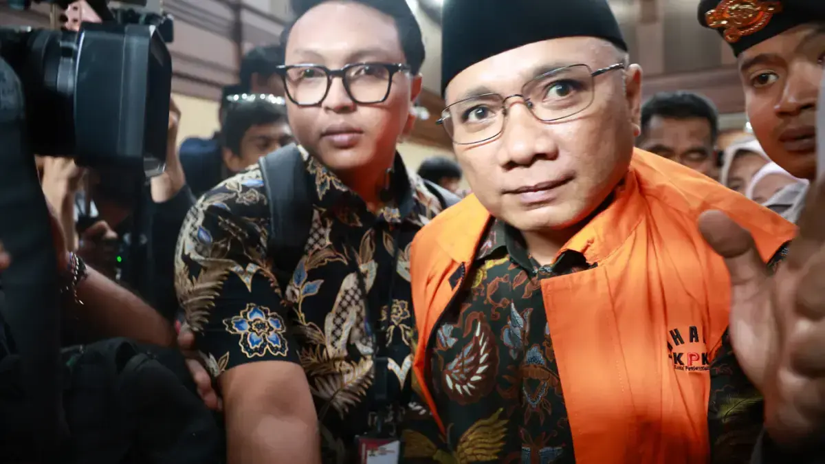 Terdakwa kasus dugaan korupsi kuota haji Yaqut Cholil Qoumas dalam sidang dugaan korupsi pengelolaan kuota haji tambahan 2023-2024. (Dery Ridwansah/ JawaPos.com)