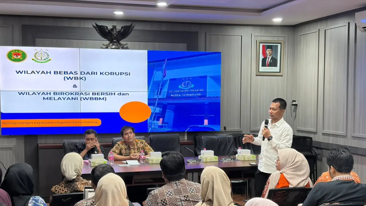 Kepala Seksi Intelijen Kejari Kota Semarang, Lilik Haryadi, saat menjadi pemateri dalam FGD Sosialisasi Pembangunan Zona Integritas menuju WBK dan WBBM, kemarin.