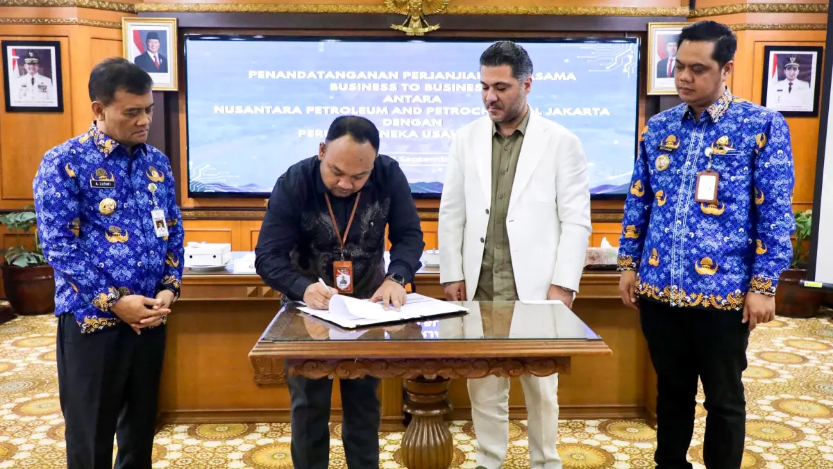 Investor asal Dubai, Uni Emirat Arab, menandatangani perjanjian kerja sama dengan Perumda Aneka Usaha Jepara, Kamis (17/9/2026).
