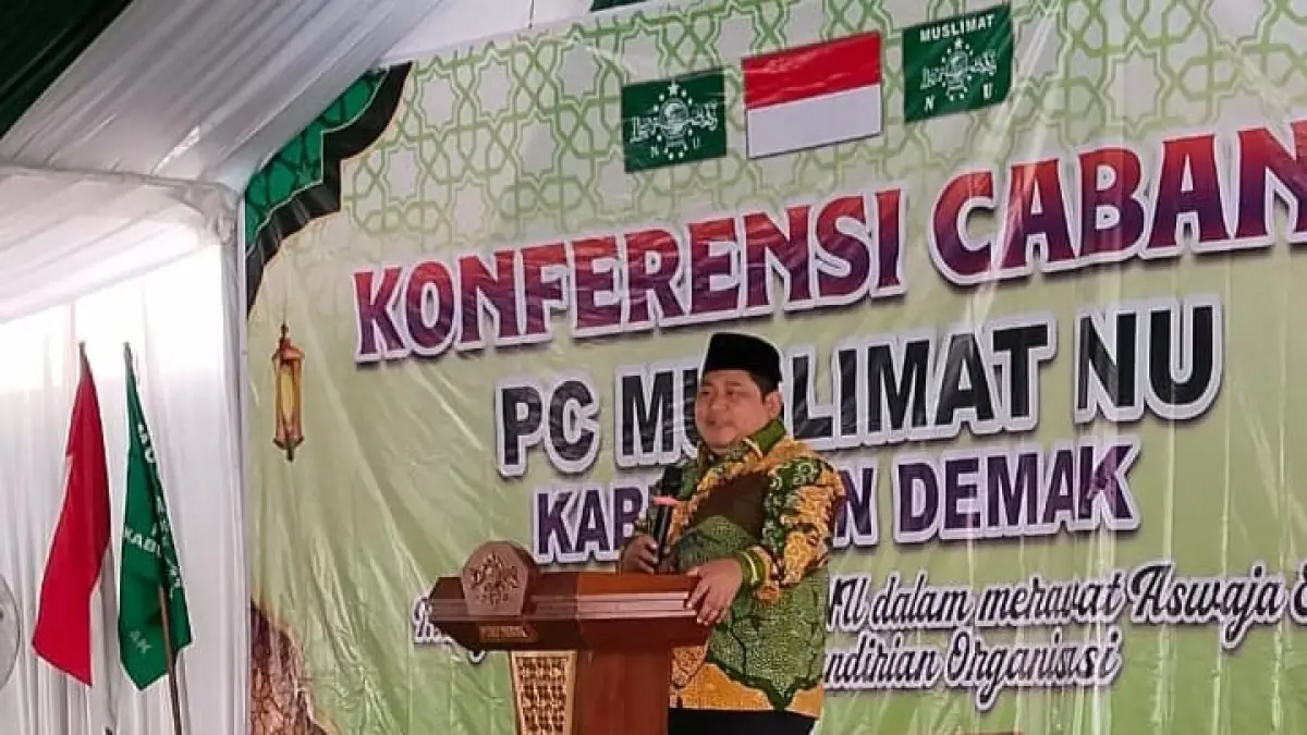 Ketua DPRD Demak H Zayinul Fata membuka Konfercab PC Muslimat NU Demak di Teras Joglo Rumah Dinas DPRD Demak Jalan Sultan Hadiwijaya Kota Demak.(wahibpribadi)