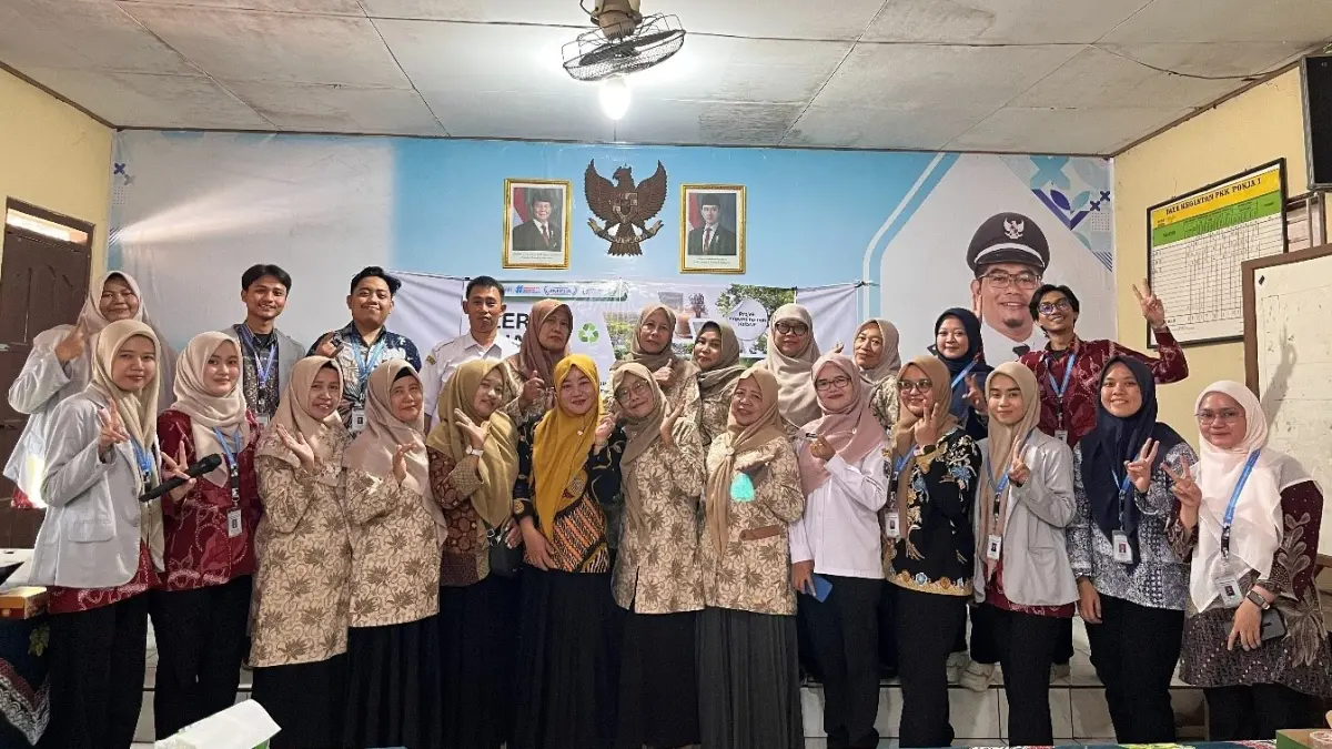 Program Zero Waste Kitchen yang diadakan mahasiswa Program Pendidikan Profesi Guru (PPG)  Calon Guru Universitas Muria Kudus (UMK) Kelas E yang diadakan di  Desa Pecuk, Kecamatan Mijen, Kabupaten Demak, Rabu (16/9/2026). (Dok PPG UMK)