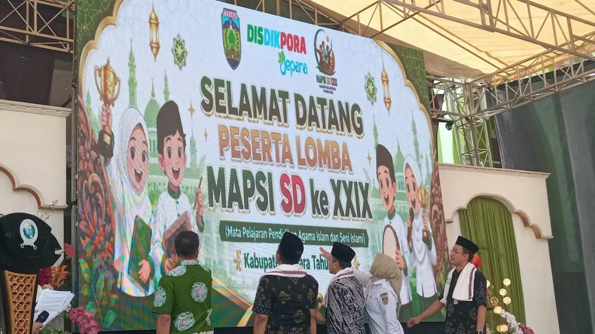 Kadisdikpora Jepara Ratib Zaini saat membuka lomba MAPSI XXIX tingkat Kabupaten Jepara