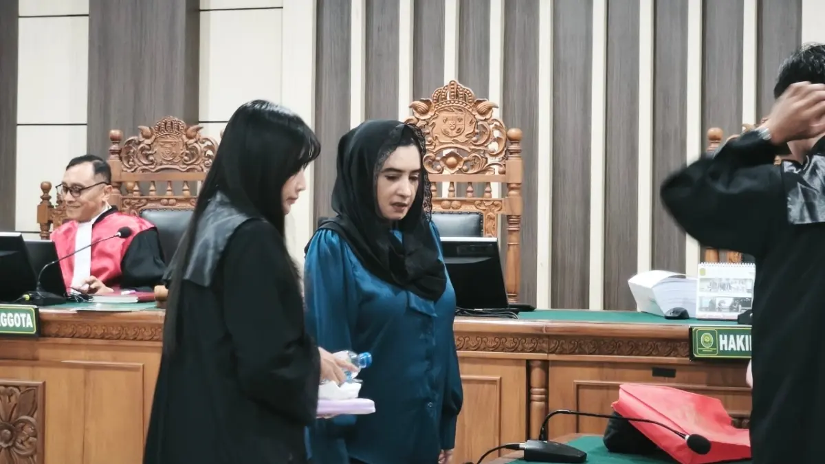 Bupati Pekalongan nonaktif, Fadia Arafiq menjalani sidang tuntutan di Pengadilan Tipikor Semarang, Kamis (24/9/2026) (IDA FADILAH/JAWA POS RADAR SEMARANG)