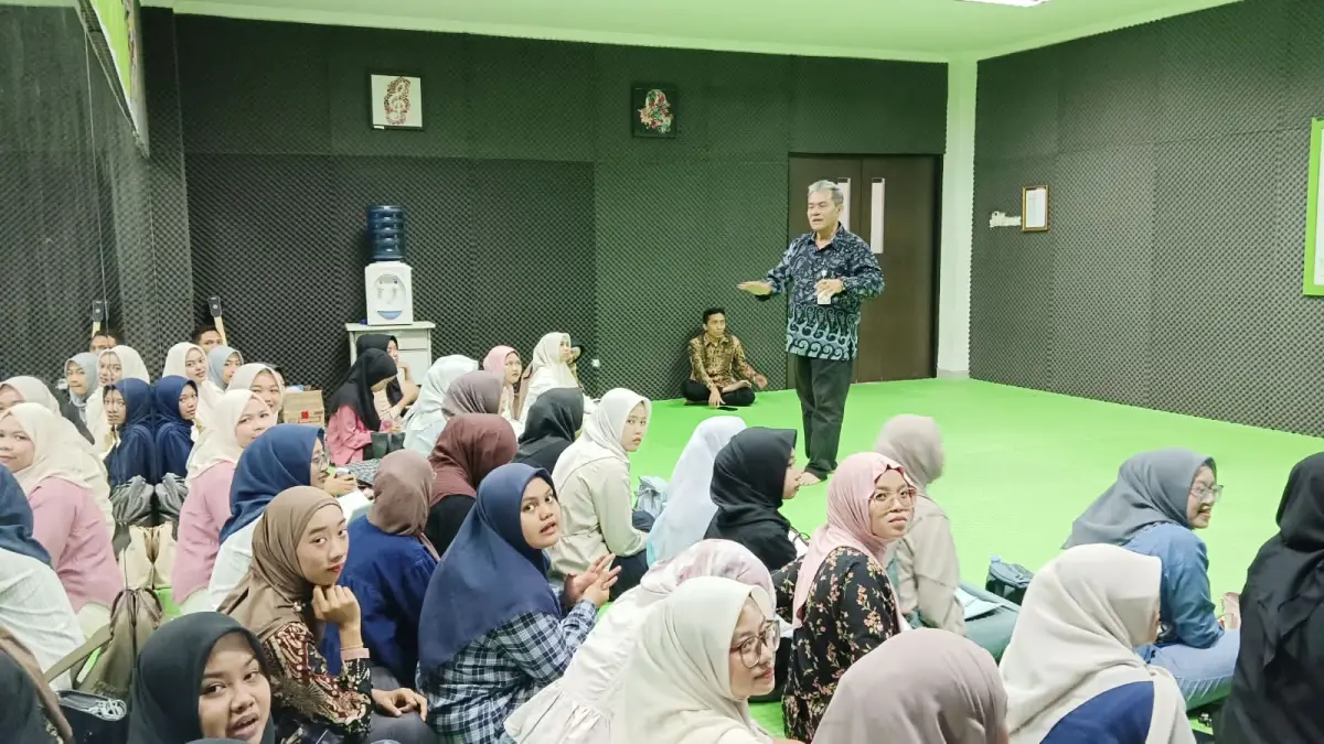 Paparan dihadapan mahasiswa PIAUD FTIK