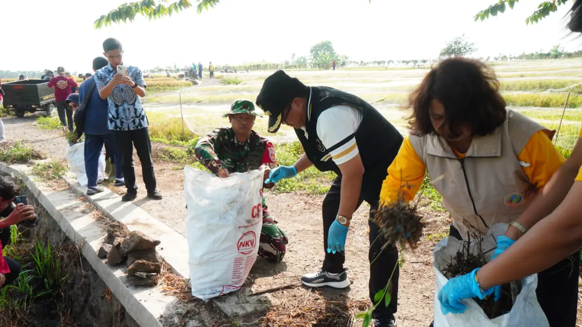 Wali kota Dr Robby Hernawan SpOG ikut terjun bersama jaga tirta