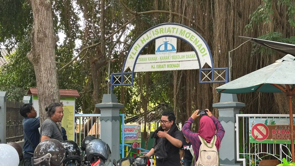 Suasana SD Hj Isriati Moenadi.