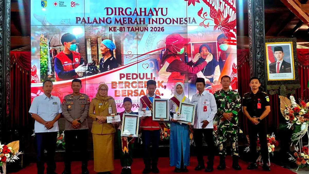 Bupati Demak dr Eisti