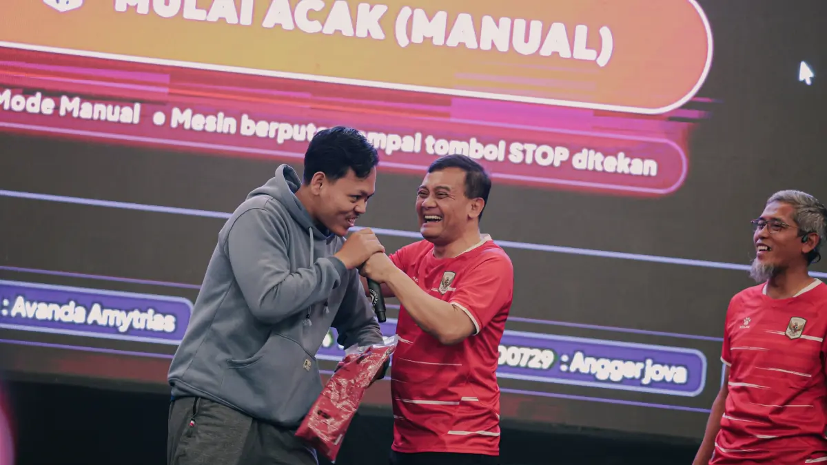 Suasana nobar Timnas v Malaysia di Halaman Gubernuran Jawa Tengah
