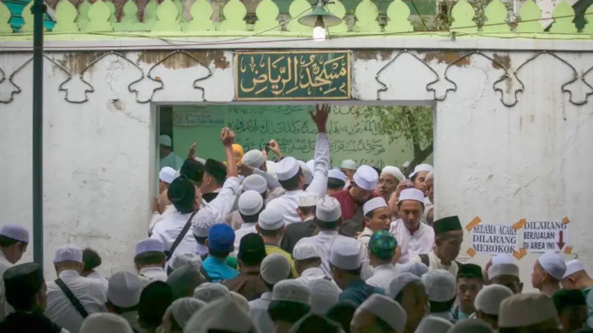 Lautan Jemaah Siap Kepung Masjid Riyadh, Ada Apa di Haul Solo 2026?