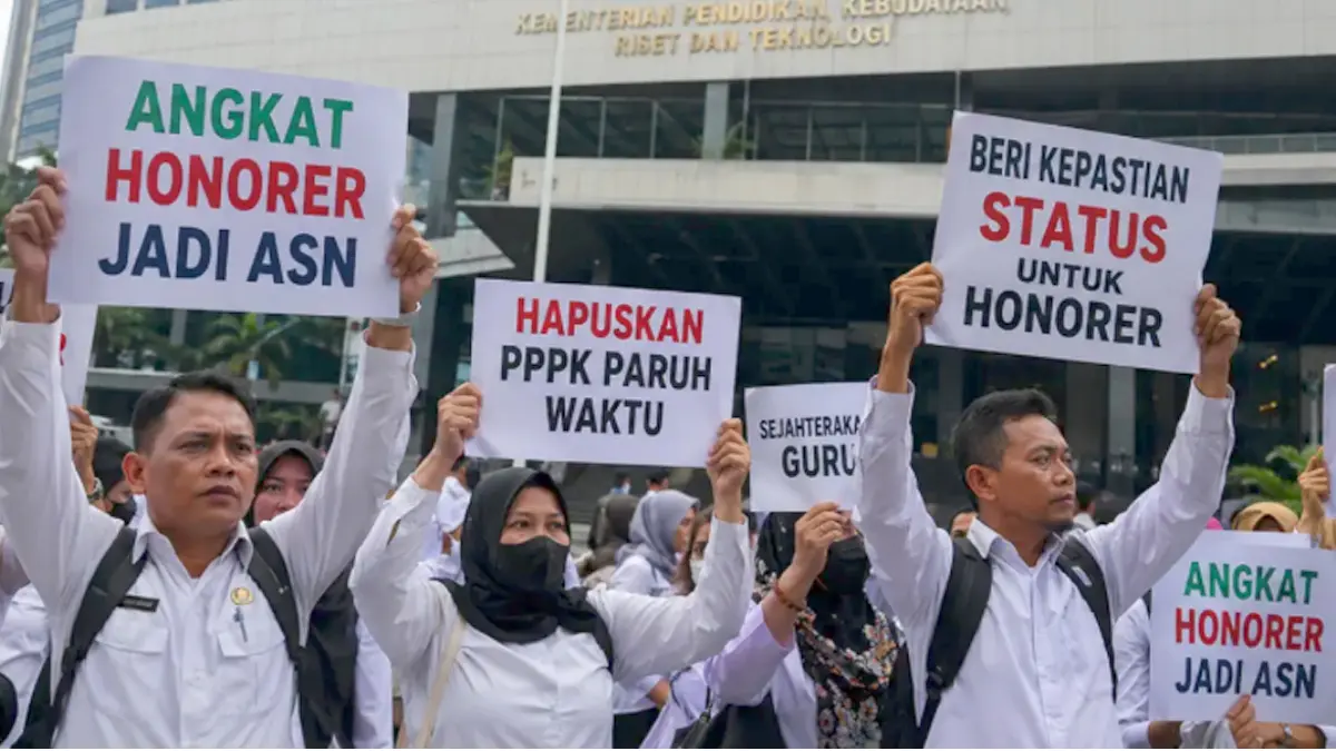 Guru Honorer Wajib Tahu! Ini Perubahan Penting yang Perlu Dicermati Jelang 2027