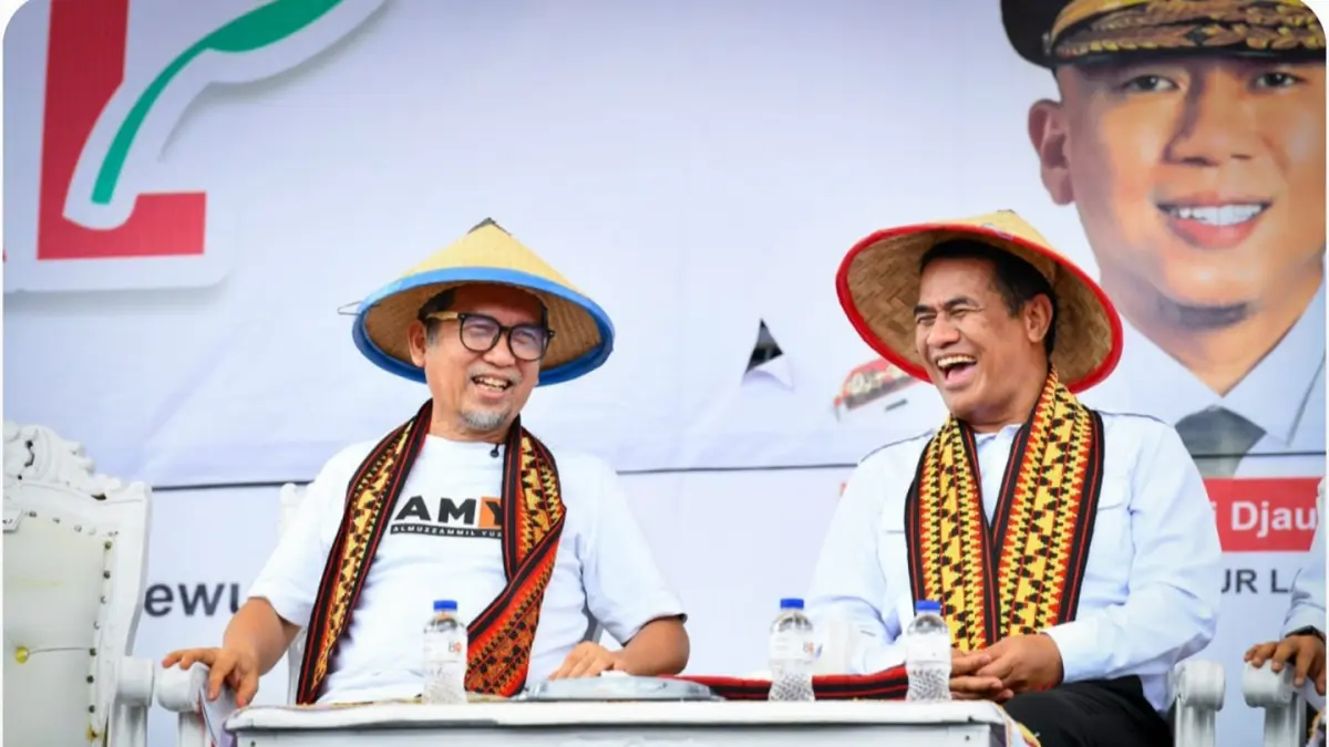 Presiden PKS Almuzammil Yusuf  bersama Menteri Pertanian Andi Amran Sulaiman,