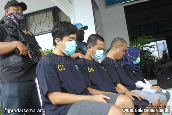 BNN Jateng melakukan gelar perkara dan barang bukti tindak pidana pencucian uang melalui peredaran narkoba. (Adityo Dwi)