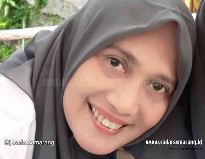 Oleh: Esti Ambirati, S.S., M.Si