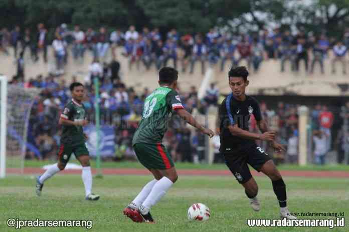 Winger PSIS, Hari Nur Yulianto masih akan menjadi tumpuan lini depan PSIS menjamu Arema (14/3/2020). (Baskoro Septiadi/Jawa Pos Radar Semarang)