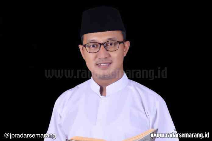 Rikza Chamami, Ustad dan Dosen FITK UIN Walisongo. (Dok Pribadi)