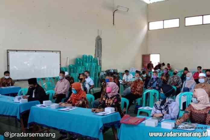 Masa transisi menuju new normal di tengah pandemi Covid-19 disosialisasikan ke jajaran tokoh agama di sejumlah wilayah di Kecamatan Sukoharjo. (Istimewa)