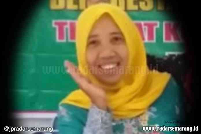 Oleh: Ris Sumaryani