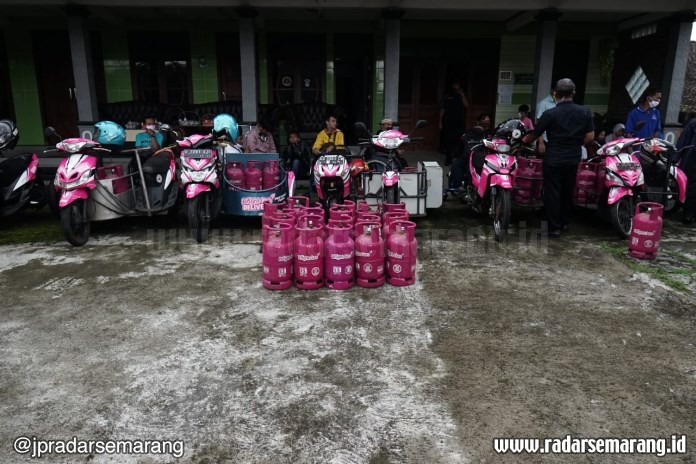 Masyarakat kategori mampu diimbau menggunakan Bright Gas (tabung 6 kg) agar penyaluran Elpiji Subsidi tepat sasaran. (Istimewa)