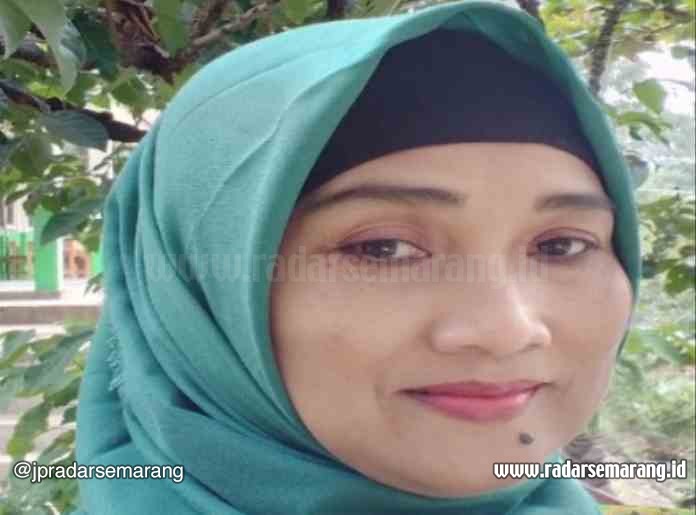 Oleh  :  Herliena Trie Aprieastutie, SPd