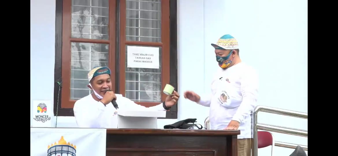 Panitia Jamselinas X memberikan keterangan media bahwa jambore seli akan dilaksanakan secara virtual. (Puput Puspitasari/Jawa Pos Radar Semarang)