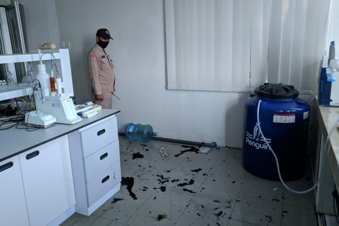 Ruang Laboratorium FT Kimia Undip di Kecamatan Tembalang kebakaran pada Kamis (27/8/2020) sekitar pukul 14.30. (Istimewa)