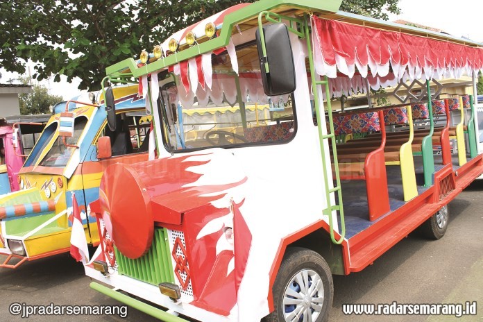 Kondisi odong-odong atau kereta kelinci yang ditahan di Mapolres Pekalongan Senin (10/8/2020). (Nanang Rendi Ahmad/Jawa Pos Radar Semarang)