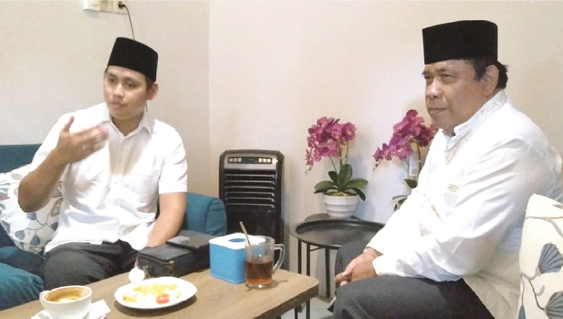 Dico Mahtado Ganinduto dan Windu Suko Basuki saat konferensi pers di RM Lumintu. (Budi Setiyawan/Jawa Pos Radar Semarang)