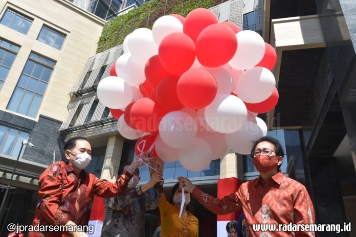 Irwan Hidayat resmi membuka Hotel, Mal dan Apartemen Tentrem. (Adityo Dwi/Jawa Pos Radar Semarang)