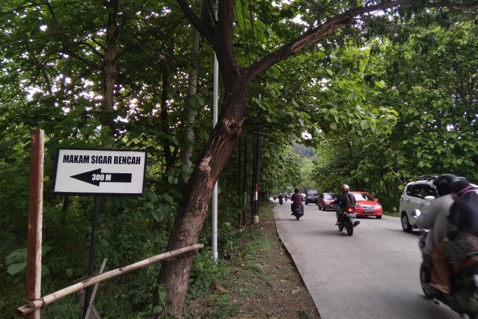Tanjakan Sigar Bencah yang diyakini masyarakat dihuni ular naga dan makhluk gaib lainnya. (Riri Rahayuningsih/Jawa Pos Radar Semarang)