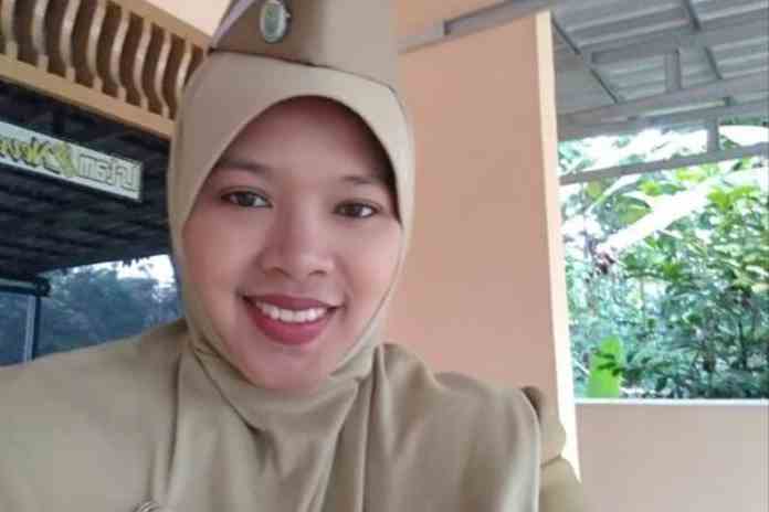 Eti Puji Astuti, S.Pd.