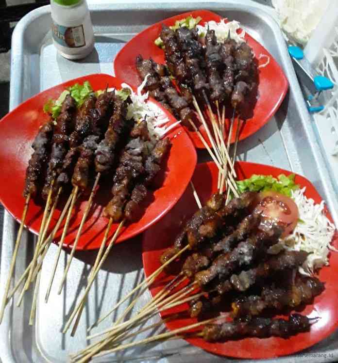 Berbagai olahan kalkun menggugah selera. (IDA FADILAH/JAWA POS RADAR SEMARANG)