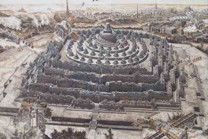 LUKISAN UNIK: Wawan Geni saat melukis dengan teknik bakar obat nyamuk. (kanan) Lukisan Candi Borobudur karyanya. (FOTO-FOTO: RIRI RAHAYUNINGSIH/JAWA POS RADAR SEMARANG)