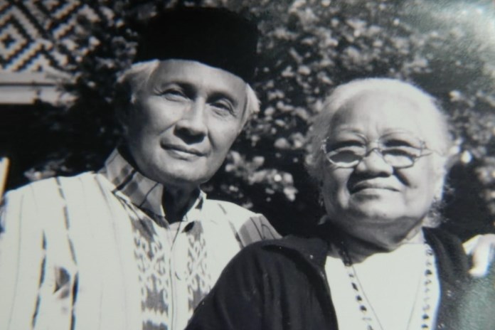 Marsekal Madya TNI (Purn) H. Boediardjo bersama istri, Sri Redjeki. (DOKUMENTASI HOTEL PONDOK TINGAL)