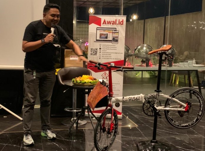 Sepeda Semarang Hebat dilelang dalam kegiatan Ojo Sambat Still Jengat Selasa (23/2/2021) malam. (Istimewa)