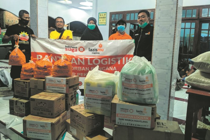 Lazismu Kabupaten Magelang mengirim bantuan untuk korban banjir di Kota Pekalongan. (Istimewa)