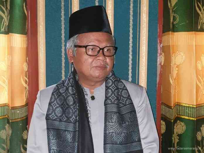 Pengasuh Pondok Pesantren Askhabul Kahfi, Mijen, Kota Semarang, KH. Masruchan Bisri