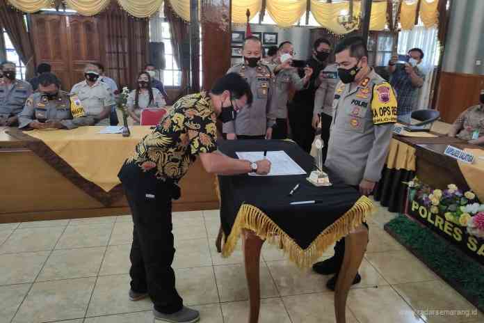 Polres Salatiga berkomitmen mewujudkan wilayah bebas korupsi. (Dhinar Sasongko/Jawa Pos Radar Semarang)