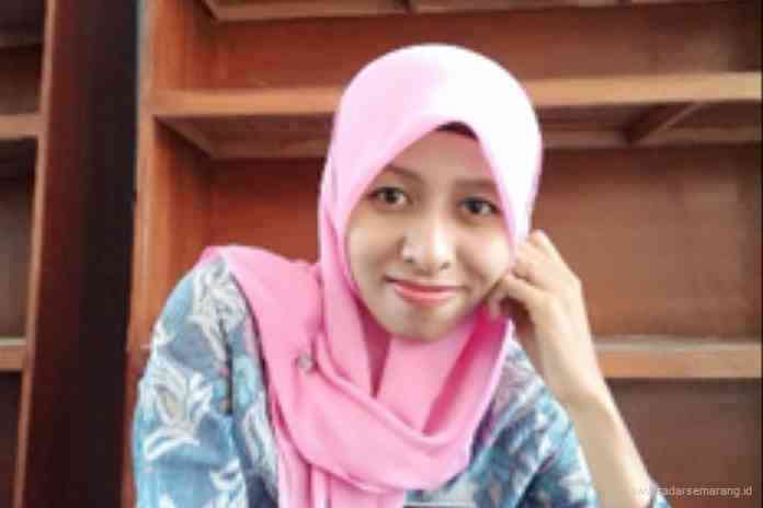 Asri Yuniati, S.Pd.