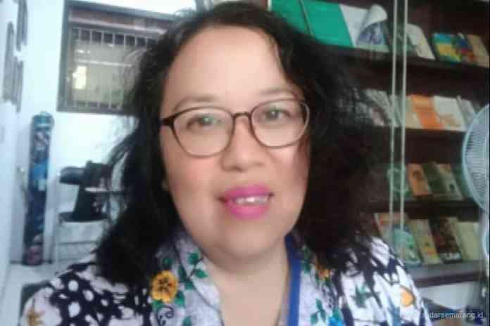 Hesti Juniarti, S.Pd