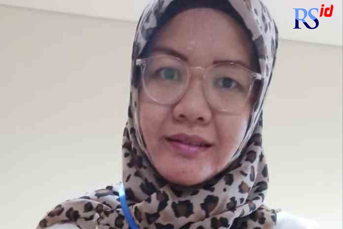 Paramitha Safitri Kusumaningtyas, S.Pd