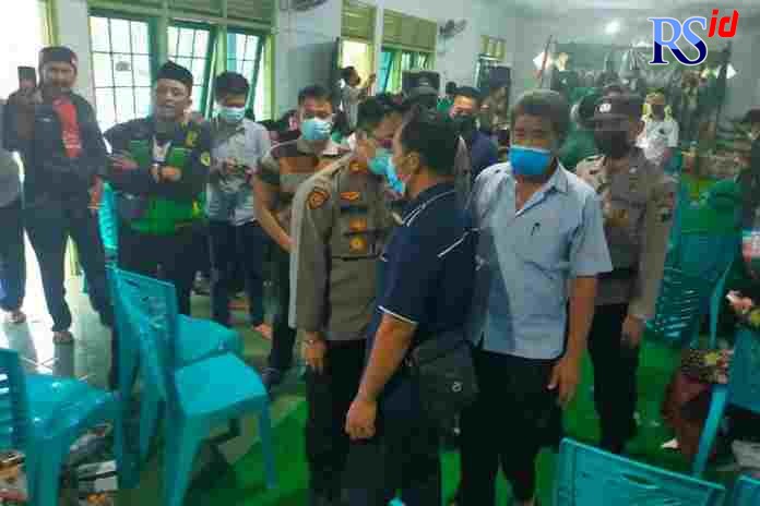 Suasana panas dalam Muscab PPP Demak kemarin siang (12/9/2021). (Wahib Pribadi/Jawa Pos Radar Semarang)