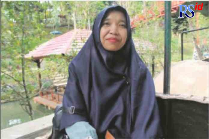 Anik Prastyaningrum, SE