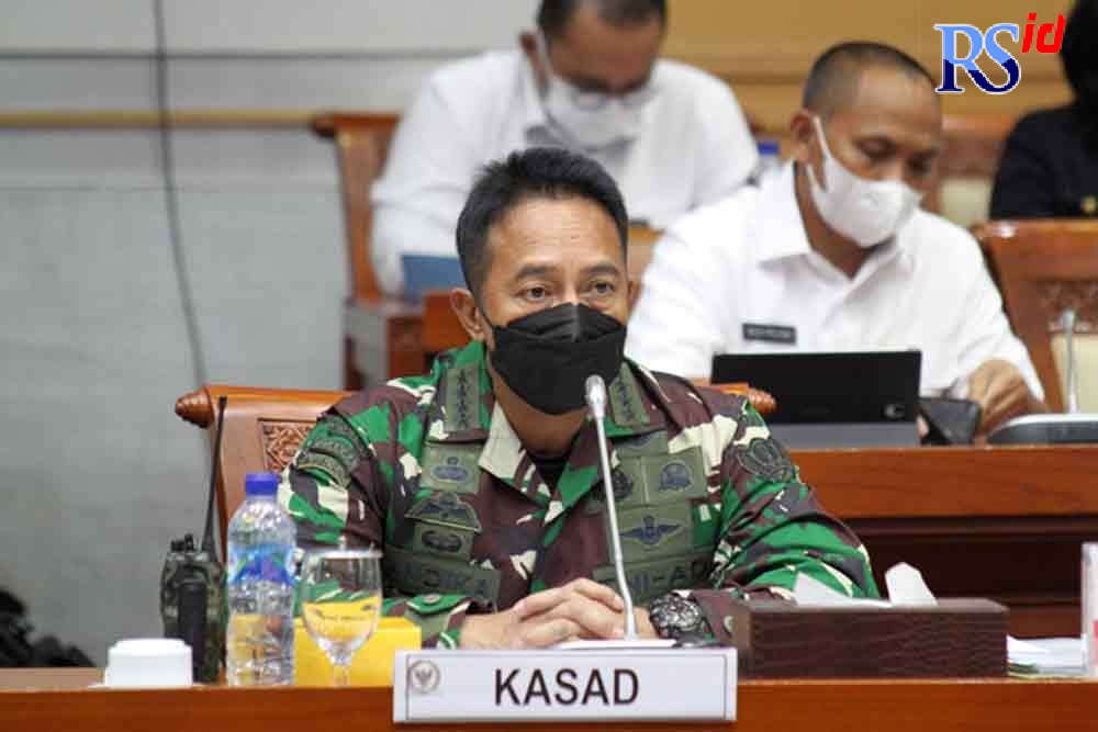 Kepala Staf Angkatan Darat Jenderal TNI Andika Perkasa mengikuti rapat dengar pendapat dengan Komisi I DPR di Kompleks Parlemen, Senayan, Jakarta, Senin (31/5/2021). RDP tersebut diantaranya membahas Rencana Strategis (Renstra) Pertahanan Negara 2020-2024