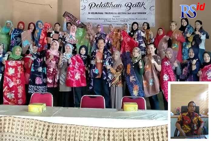 Pelatihan membatik merupakan salah satu usaha yang dilakukan untuk meningkatkan keterampilan warga. Sugiharto (inzet). (ADIT BAMBANG SETYAWAN/ JAWA POS RADAR SEMARANG)