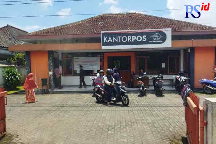Kantor Pos Jalan Sarwo Edi, Mertoyudan, Kabupaten Magelang dibobol pencuri. (LUQMAN SULISTIYAWAN/JAWA POS RADAR SEMARANG)